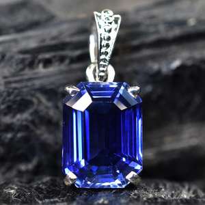 Colgante de Plata de Ley 925 con Esmeralda Natural y Tanzanita de 34.20 Ct, Joyería de Piedras Preciosas, Regalo para Él y Ella - Product Image 1