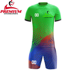 Ensemble de maillots de football personnalisés avec nom d'équipe imprimé par transfert thermique 100% polyester respirant - Product Image 6