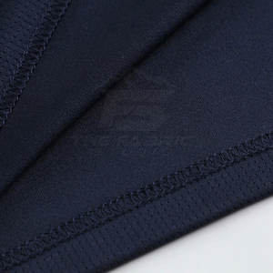 Uniforme de basket-ball en polyester 100%, tissu léger et respirant, idéal pour les mouvements rapides et les matchs intenses - Product Image 4