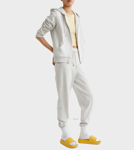 ชุดกางเกงผ้าโพลีเอสเตอร์/ ผ้าฝ้ายแบบสวมหัวมีฮู้ดสำหรับผู้ชายพิมพ์ลายถ่ายเทความร้อนสำหรับฤดูหนาวออกแบบได้ตามต้องการ - Product Image 5