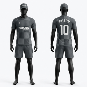 ชุดฟุตบอลชายคุณภาพพรีเมียม ผ้าโพลีเอสเตอร์ 160 GSM ระบายอากาศได้ดี ดีไซน์ลายเรขาคณิตสีทองดำ พร้อมบริการสกรีนโลโก้ตามสั่ง - Product Image 3
