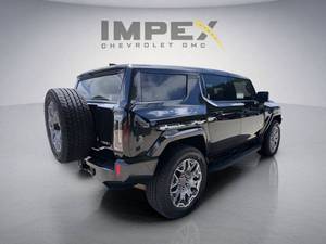 รถยนต์มือสองพวงมาลัยซ้ายและขวาสำหรับขาย ปี 2024 G M C HUMMER EV 3X AWD 3X 4dr SUV - Product Image 5