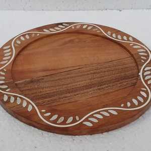 Plato de Madera de Acacia con Incrustaciones de Nácar, Plato de Servir Ecológico, Forma Ovalada, Acabado Pulido, Regalo Empresarial - Arte de la India - Product Image 6