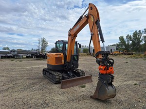 Excavadora 2022 CX60C de Case Powered by Yanmar Engine con motor y bomba de componentes centrales - Product Image 2