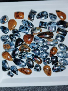 Pierre précieuse de quartz pietersite naturelle faite à la main en gros pour les créateurs de bijoux - Product Image 3