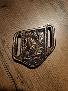 Fourreau de couteau en cuir véritable avec étui de ceinture usiné Fait à la main Robuste Double couture Couteaux de chasse d'extérieur Manche en carbone - Product Image 4