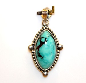 Pendentif unisexe en argent Sterling 925 de qualité supérieure avec pierre de cristal de guérison Turquoise plaqué diamant Quartz goutte motif breloques cadeau - Product Image 3