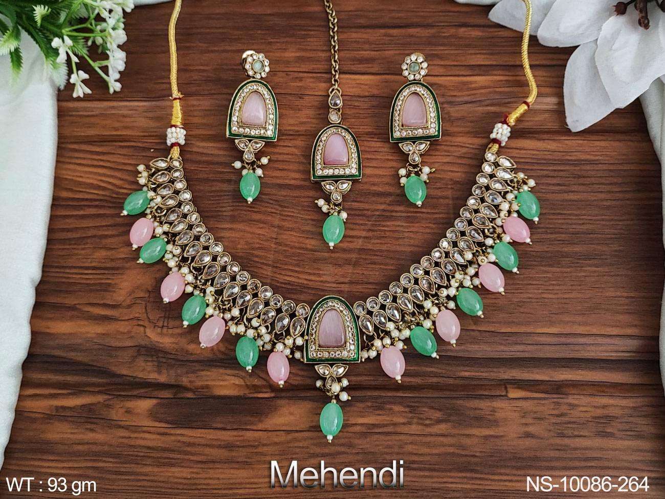 มิ้นท์สีเขียวสีชมพู