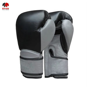 Gants de boxe en cuir de qualité supérieure Ryan Pro Gear avec logo personnalisé et fermeture à crochet pour le sport - Product Image 3