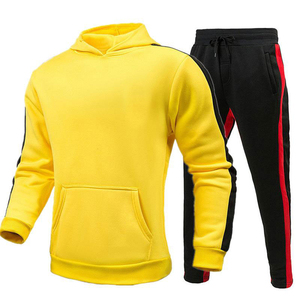 Top con capucha de lana gruesa para hombre y pantalones acampanados apilados, conjunto de dos piezas, traje informal cálido para ropa de calle de invierno, sudaderas con capucha de moda - Product Image 5