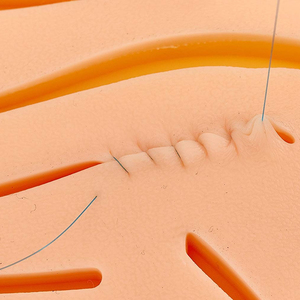 Almohadilla de práctica de sutura de silicona de PVC de 3 capas personalizada reutilizable para entrenar capas de músculo graso de piel - Product Image 1