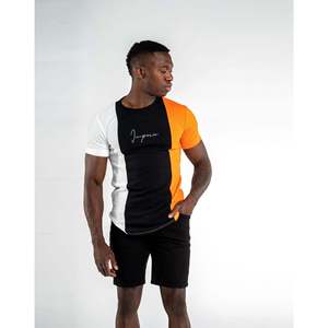 T-Shirt Slim Fit da Uomo Traspirante e Antipiega Beis Empire con Motivo a Maniche Corte Taglia S di Imperio Shop - Product Image 5