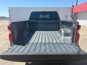 Auto Usado de Calidad a Precio Accesible, Chevrolet Silverado 1500 Custom 2019, Volante a la Izquierda - Product Image 6