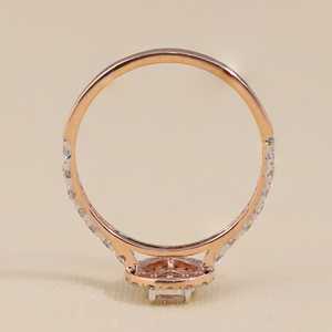 Anillo de Compromiso con Diamante Cultivado en Laboratorio con Banda Pavé y Halo de Pera - Plata de Ley y Oro, Claridad VS1, Colección de Anillos de Diamantes Elegantes - Product Image 2