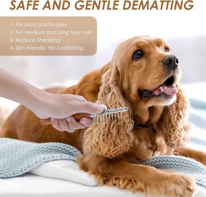 Peigne pour chien en acier inoxydable avec manche en bois, brosse démêlante et râteau pour sous-poil pour chiens et chats à poils longs et épais, style simple - Product Image 3