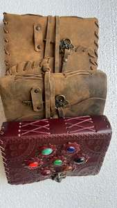 Diarios de Cuero con Grabado de Piedras Preciosas de los Siete Chakras Hechos a Medida, Diseño Portátil, Artesanía Premium para la Escritura Consciente y la Reflexión - Product Image 6