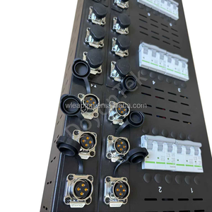 PDU triphasé haute puissance 350A, 36 ports LP-20, refroidissement liquide, prises spéciales avec 12 disjoncteurs certifiés UL - Product Image 3