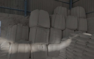 Slaked Lime <b>Agricultural</b> Ca(oh)2 Calcium Hydroxide Hydrated Lime Powder Plant Slaked Lime Price for Construction - Product Image 3