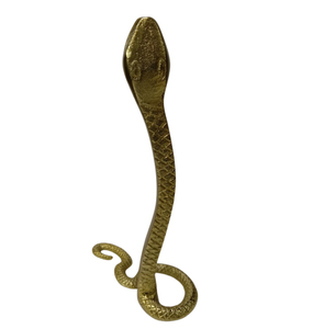 Soporte de vela de serpiente de Metal decorativo de lujo, soporte de latón de Color dorado para sala de estar, decoración de Halloween hecha a mano - Product Image 1