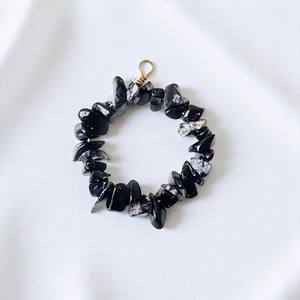 Obsidienne noire ronde cerceau fil d'or enveloppé puces non coupées perles de pierres précieuses pour la fabrication de bijoux à bricoler soi-même fournitures - Product Image 1