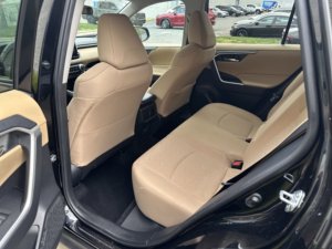 Toyota RAV4 XLE 2021 Usado en Buen Estado - Product Image 6