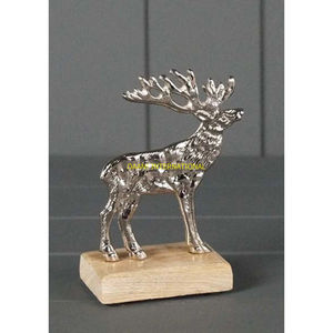 Figurine de cerf d'élevage en aluminium avec base en bois Statue de renne élégante Décoration de Noël moderne Sculpture de luxe - Product Image 5