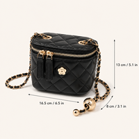 Sac bandoulière matelassé en PU pour femme avec logo personnalisé, fermeture éclair camélia et chaîne, vente en gros
