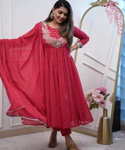 Vêtements de fête élégants et sexy pour femmes Fournisseur de gros Mode décontractée Acheter en gros Robes indiennes pakistanaises Robe d'été - Product Image 3