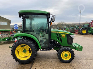 รถไถเดินตาม John Deere รุ่น 4052M 3046R ขับเคลื่อน 4 ล้อ พร้อมปั๊ม  กำลัง 50 แรงม้า ระบบเกียร์  ผลิตภาพสูง  ลดราคาพิเศษ - Product Image 3