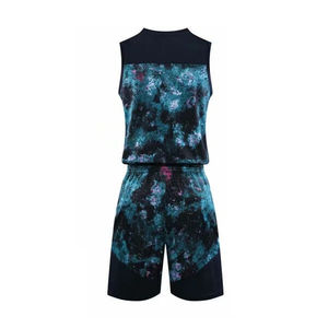 Ensemble d'uniformes de basket-ball personnalisables-Short en jersey respirant pour équipes universitaires Options de taille plus avec motifs personnalisés par sublimation - Product Image 2