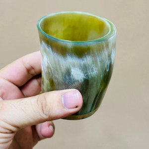 Véritable corne de boeuf petits verres à whisky faits à la main classique Viking Western Design alimentaire sûr et étanche pour la bière et le vin - Product Image 3