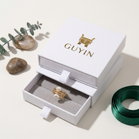 Boîte à bijoux argentée métallique pour pendentifs, boîte en papier scintillante avec insert en mousse haute densité pour la vente au détail