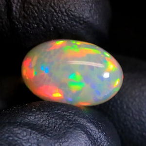 Impressionnant cabochon d'opale éthiopienne pierre de forme ovale polie lisse pierre précieuse d'opale éthiopienne idéale pour la fabrication de bijoux - Product Image 1