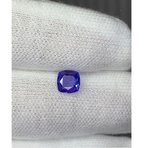 พลอยแทนซาไนต์ธรรมชาติคุณภาพดีที่สุด ทรงเหลี่ยมแบบคุชชั่น สีฟ้า สำหรับทำเครื่องประดับ มีจำหน่ายสำหรับขายส่ง - Product Image 1