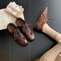 Nouvelles Chaussures Décontractées Polyvalentes pour Femmes, Imprimé Léopard, Contraste de Couleurs, Style Rétro, à Lacets, Collection Été 2026, Stock International