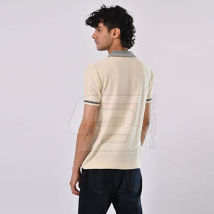 Nueva Llegada: Camiseta de Hombre Tallas Grandes, Transpirable, de Secado Rápido, Corte Regular, Manga Corta, Lisa y con Estampados - Product Image 3