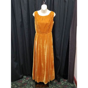 Robe de soirée élégante en velours d'inspiration vintage avec détail de pompon Burnt Orange - Product Image 2