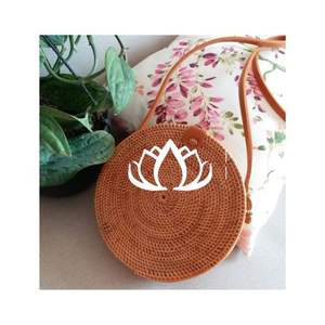 Vente en gros de sacs en rotin écologiques au design unique avec une taille personnalisée pour les filles, les femmes-Blue Lotus du Vietnam - Product Image 1