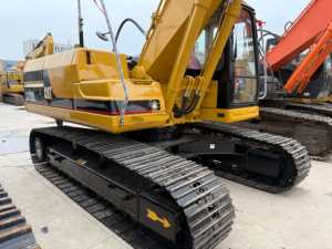 Pelle sur chenilles Caterpillar 320BL hydraulique 20t Excavatrice CAT 320BL d'occasion en bon état à vendre à bas prix - Product Image 5