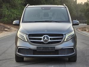 Mercedes-Benz V 250 Std 2020, 2-1L, propulsion arrière, 4 cylindres, 7 places, minivan automatique - Product Image 2