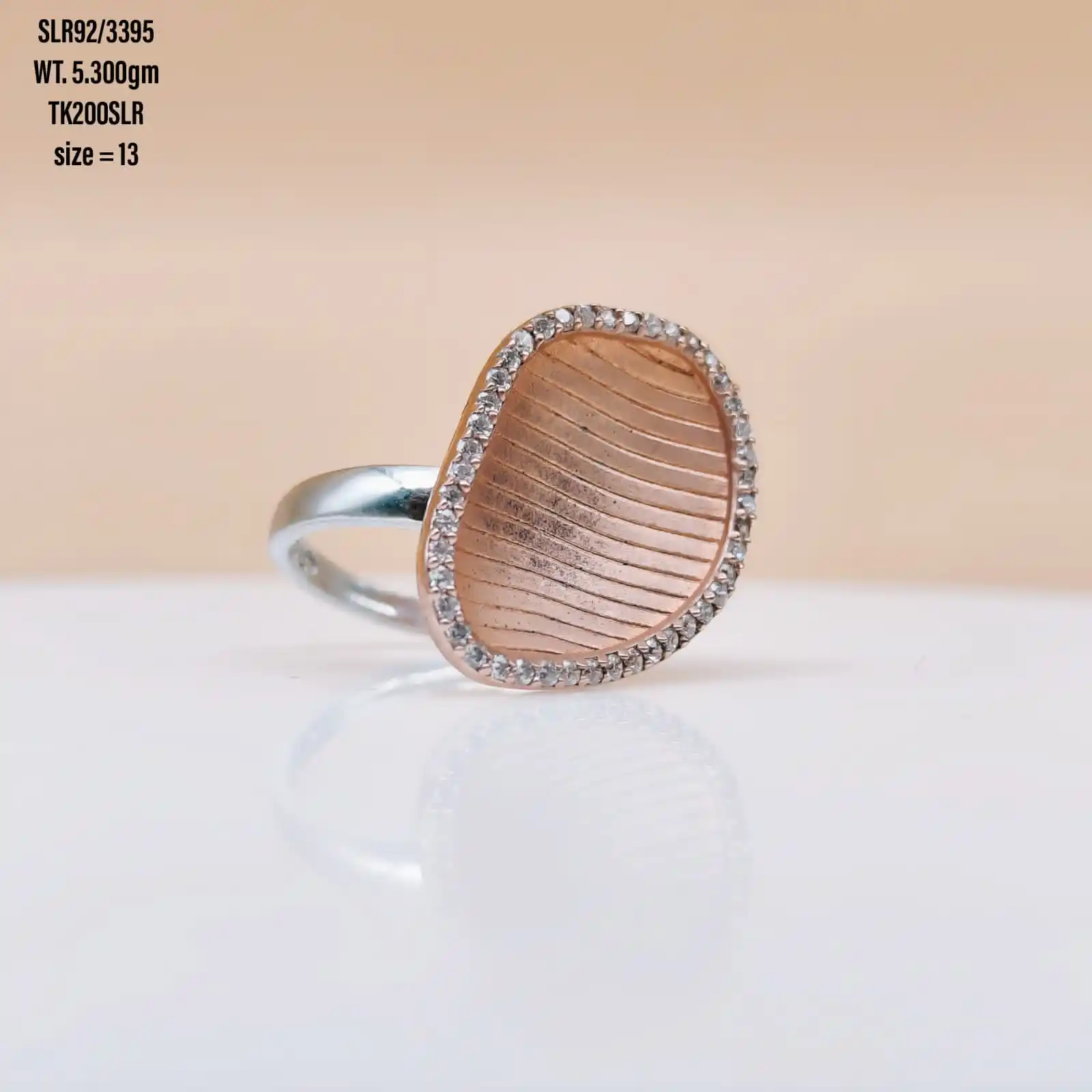Bellissimo anello personalizzato in argento sterling 925 alla moda con zirconi cubici anello di fidanzamento con diamanti per le donne