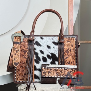 Recién llegados, de cuero bolso de mano Floral mecanizado a mano de alta calidad y cuero mecanizado a mano RFID, embrague largo de tres pliegues, juegos combinados de 2 piezas - Product Image 1