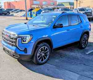 SUV con tracción en las cuatro ruedas para terrenos difíciles, motor de 4 cilindros turboalimentado de 1.5L - Product Image 1