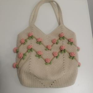 Sac à bandoulière fait main au crochet, orné de roses, pour femme, usage quotidien, vente en gros, produit phare - Product Image 4