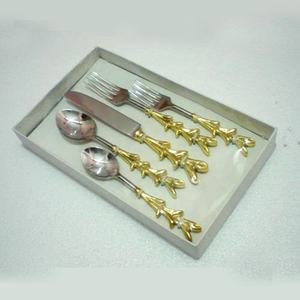 Juego de Cubiertos de 5 Piezas con Diseño Minimalista Único, Elegante Tono Plateado, Acero Inoxidable Moderno Americano para Fiestas - Product Image 3