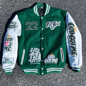 Chaqueta de invierno de hombre con mangas de cuero bombardero en blanco con logotipo bordado de chenilla de fabricante OEM personalizado para ropa de calle - Product Image 1