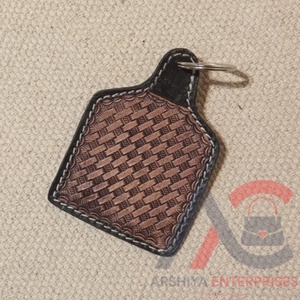 Nouvelle vente 2024 arrivée usiné à la main conception porte-clés en cuir véritable porte-clés vente chaude élégant vente chaude porte-clés - Product Image 1