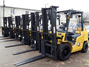 Montacargas Caterpillar 2PD5000 de 3.5 Toneladas con Capacidad de 5,000 LB, Mástil Bajo, Usado CAT 3 Toneladas, Montacargas Diésel Manual FD30 - Product Image 6