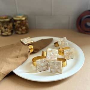 Anneaux de serviette modernes et écologiques en résine, métal, bois, verre, taille personnalisable, décoration de table - Product Image 1