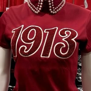 DST 1913 manga Chenille bordado Tee Premium algodón Maroon Sorority ropa griega Delta ropa clásica camiseta - Product Image 6